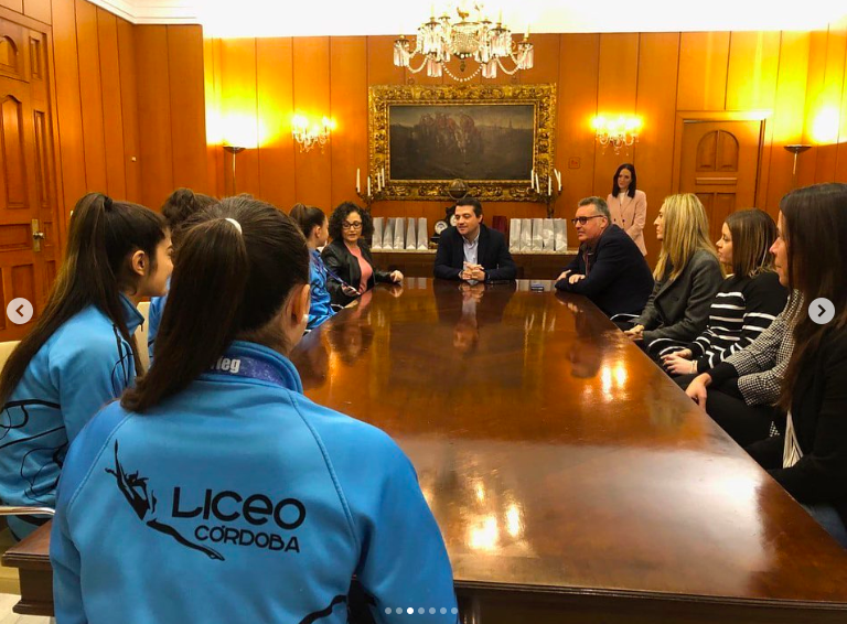 EL CONJUNTO JUNIOR DEL CLUB LICEO ES RECIBIDO EN EL EXCMO. AYUNTAMIENTO DE CÓRDOBA