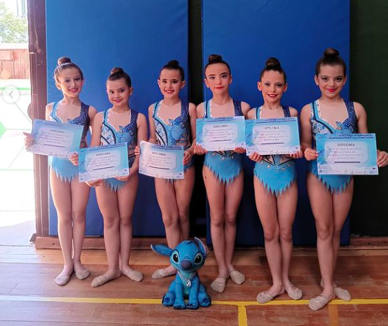 SUBCAMPEONAS EN LA FINAL INTERPROVINCIAL DE CONJUNTOS DE GIMNASIA RITMICA CON LA DIPUTACIÓN.